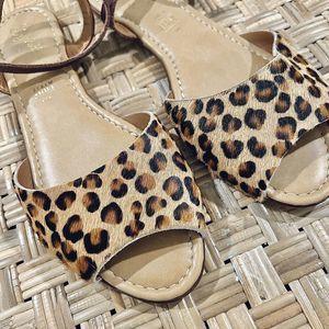 Seychelle Flats Ankle Strap Pony Hair leopard Size Women’s 9 great condition